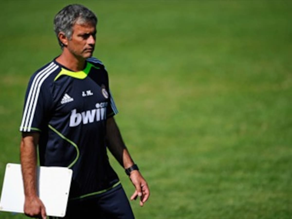 Mourinho: 'Si el Real Madrid jugara en otro liga, la ganaría fácil'