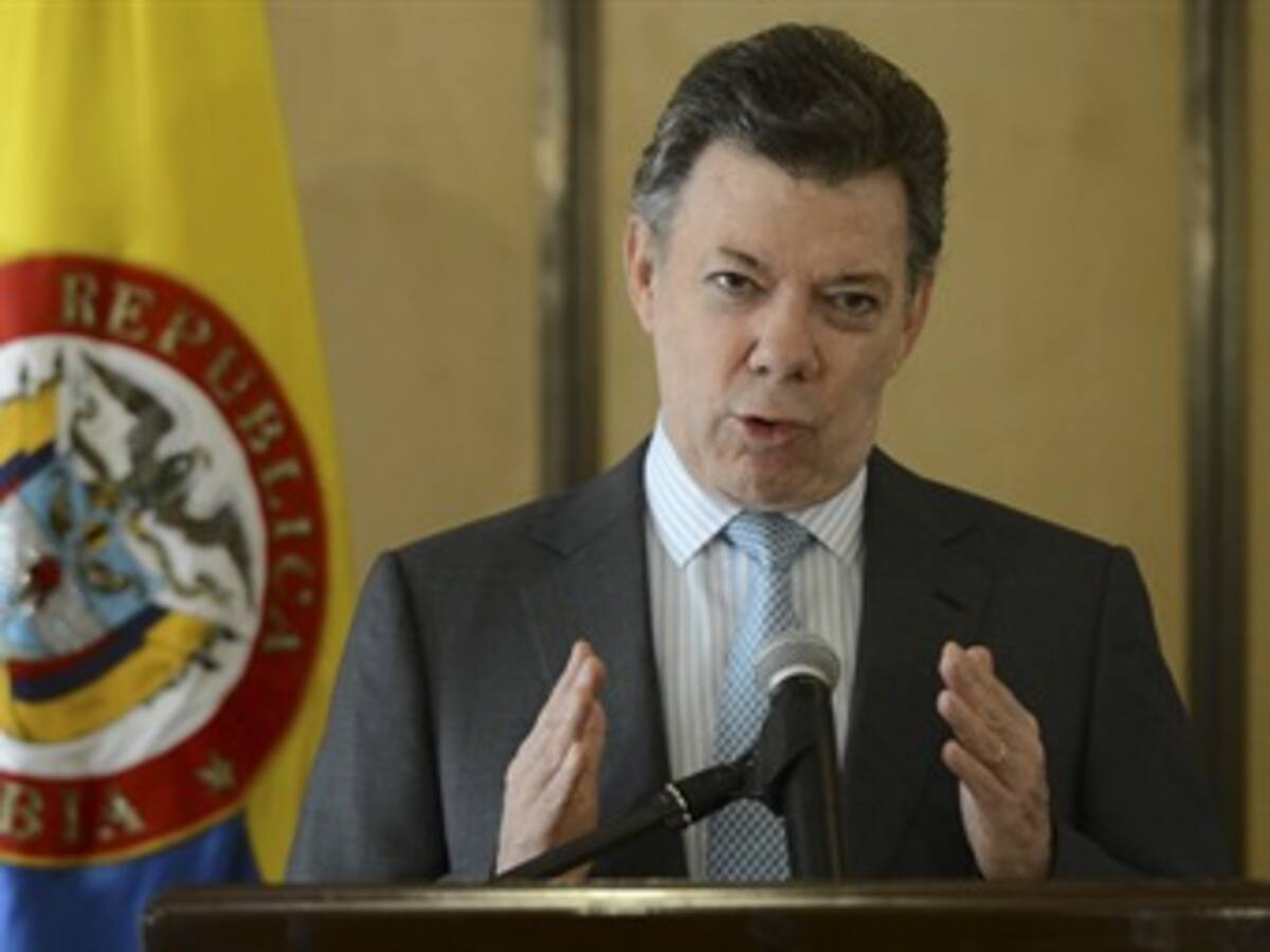 Gobernadores liberales expresarán a Santos apoyo ante arremetida de expresidentes