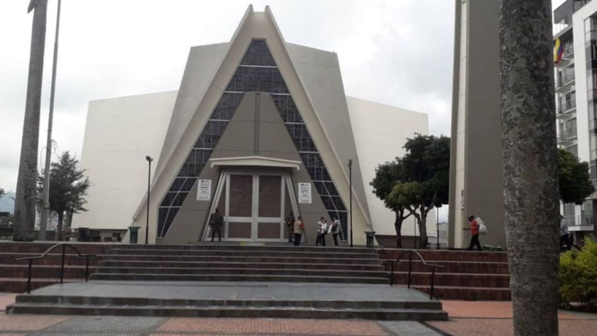 Padre Jeisón Hawer Henao, director de comunicaciones de la Diócesis de Armenia
