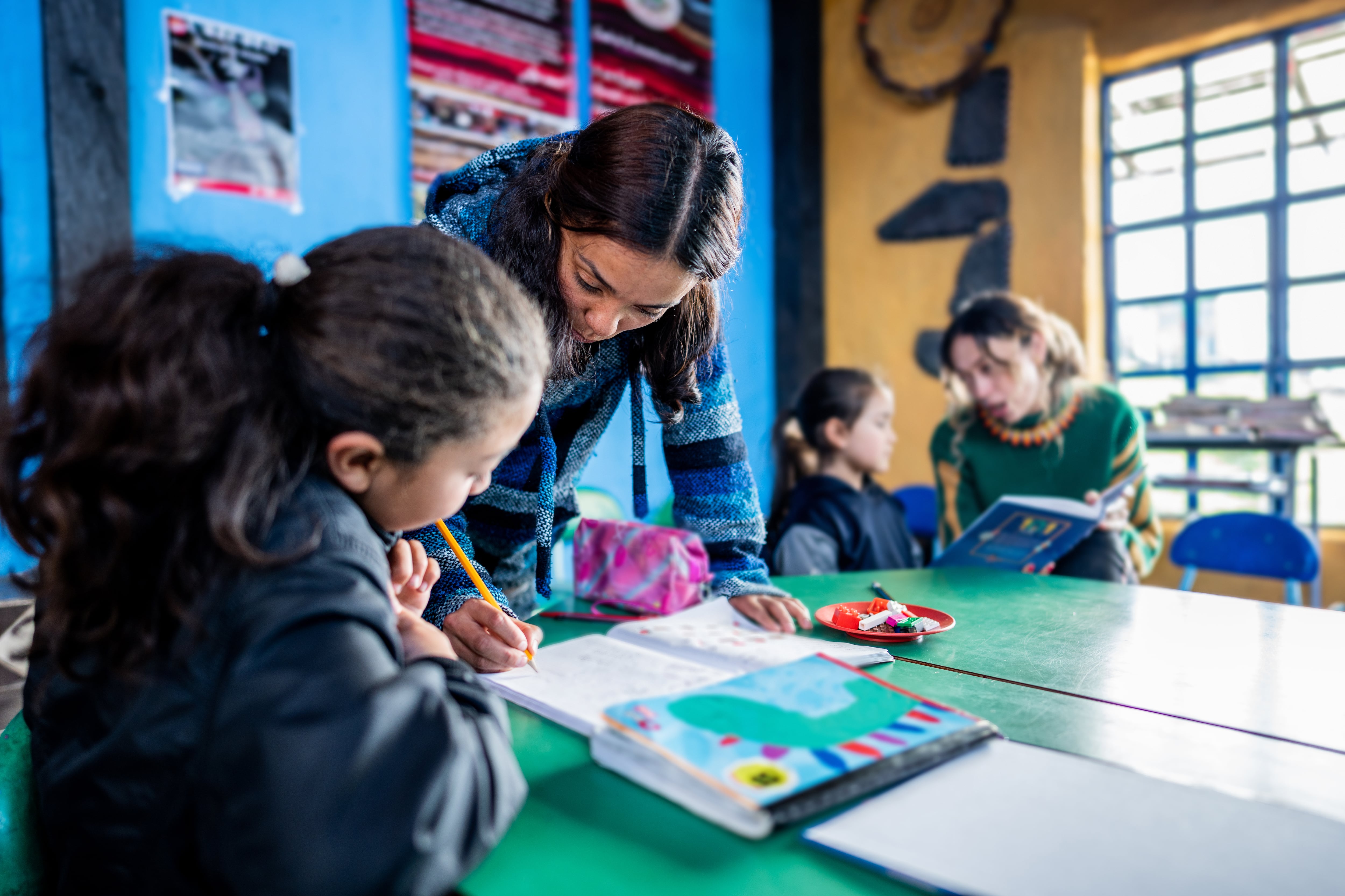 Docente dando clase. Cortesia: 	Frazao Studio Latino. GettyImages