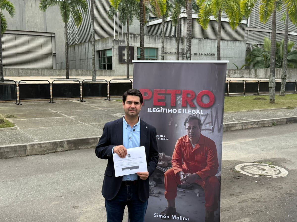 Simón Molina denuncia a Roy Barreras y Armando Benedetti por concierto para delinquir