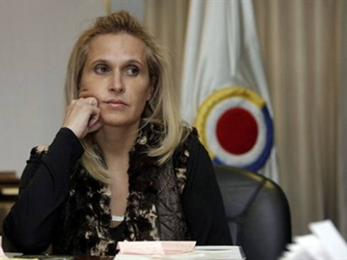 Contralora no asistirá a conciliación en demanda de Ramiro Bejarano