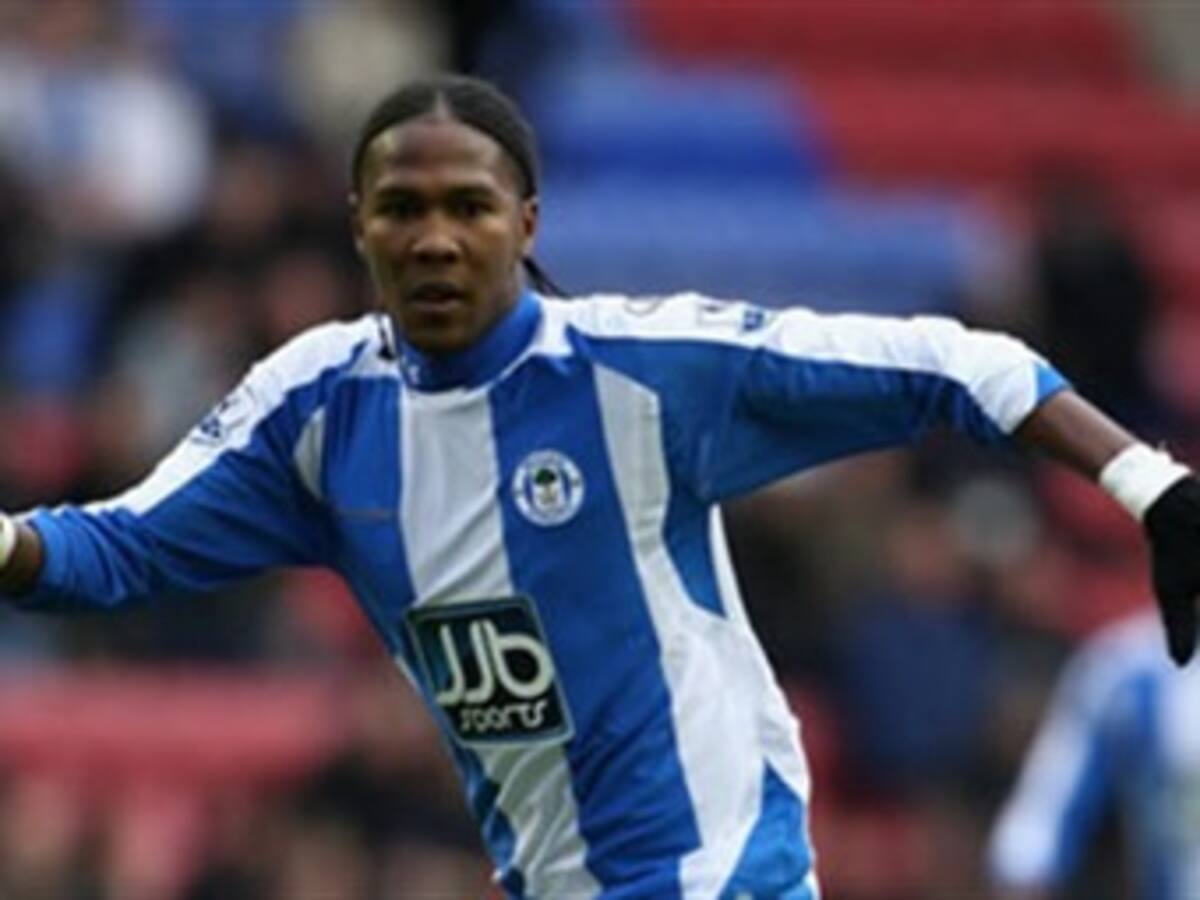 Hugo Rodallega anota su séptimo gol en la Liga Premier Inglesa