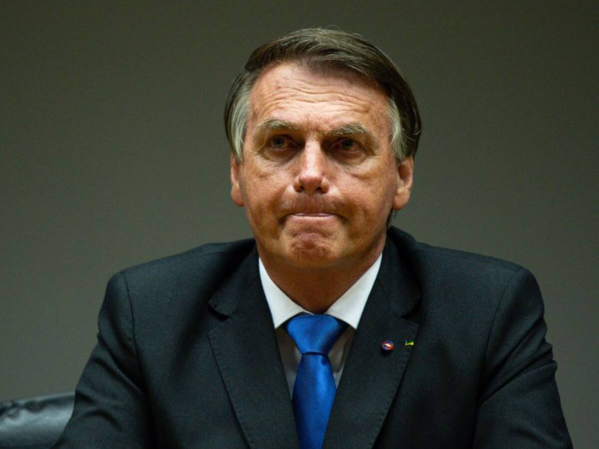 Bolsonaro, desmentido tras decir que vacunados desarrollan SIDA fácilmente