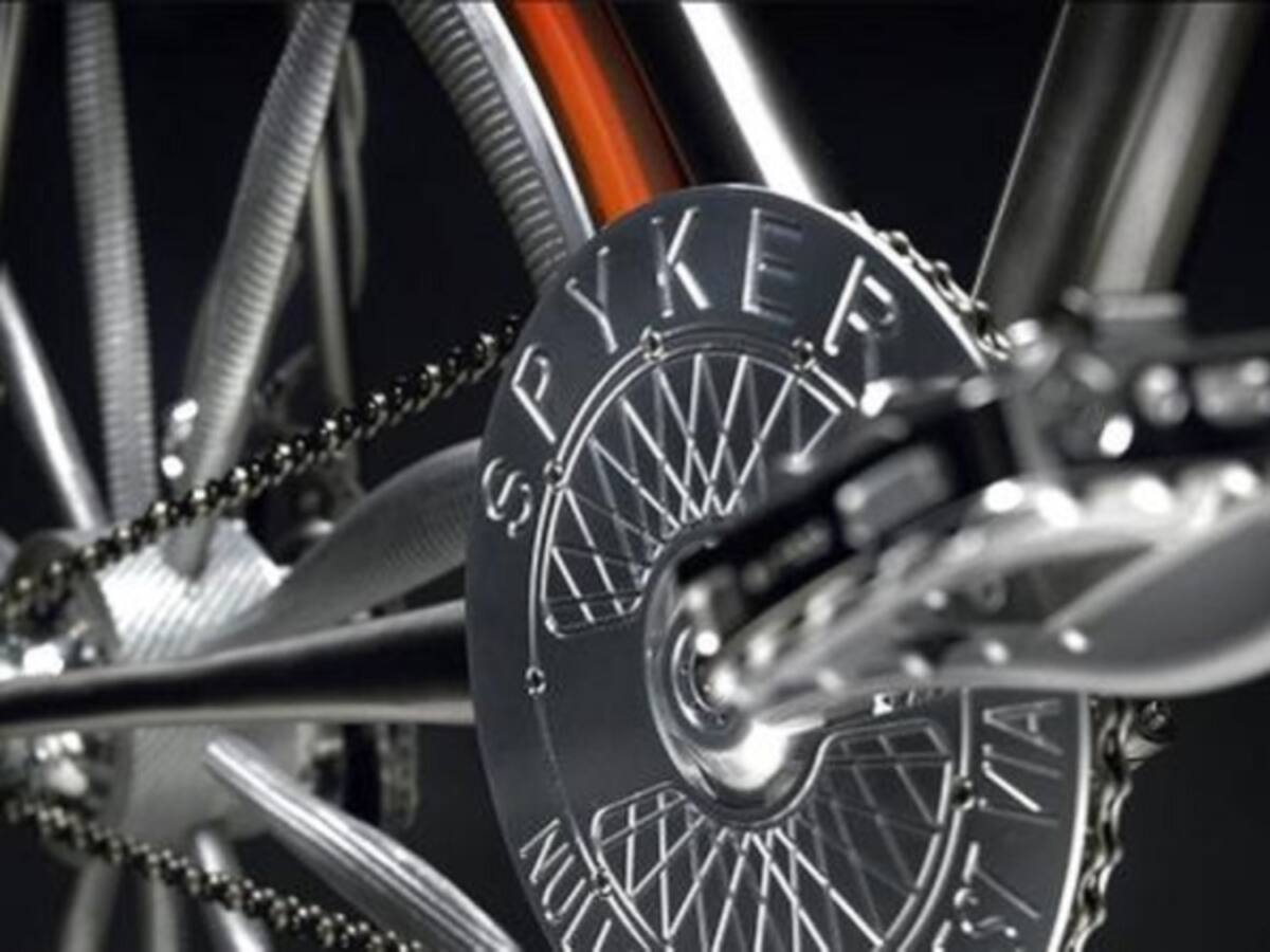 Las 5 versiones de famosos carros en bicicletas