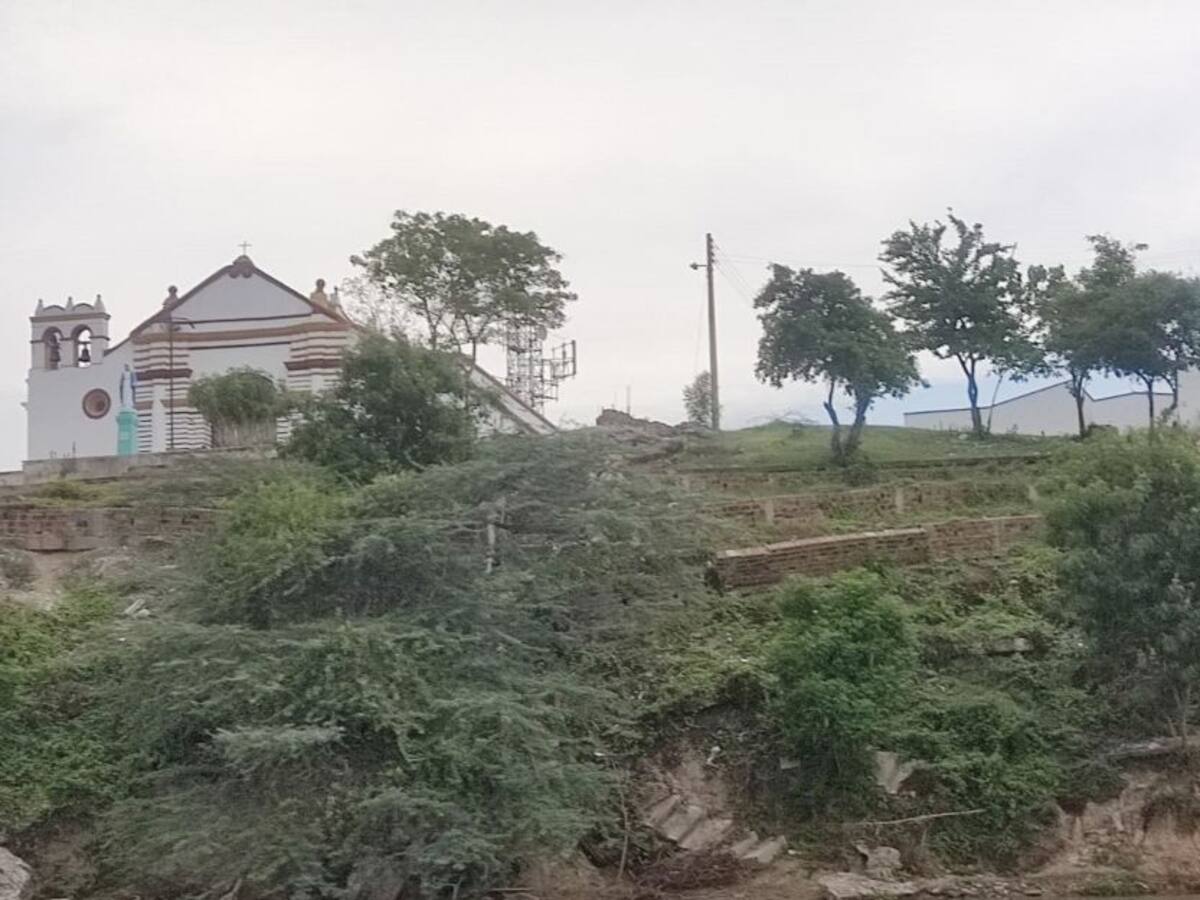 Erosión amenaza con desaparecer la iglesia de Tenerife, Magdalena