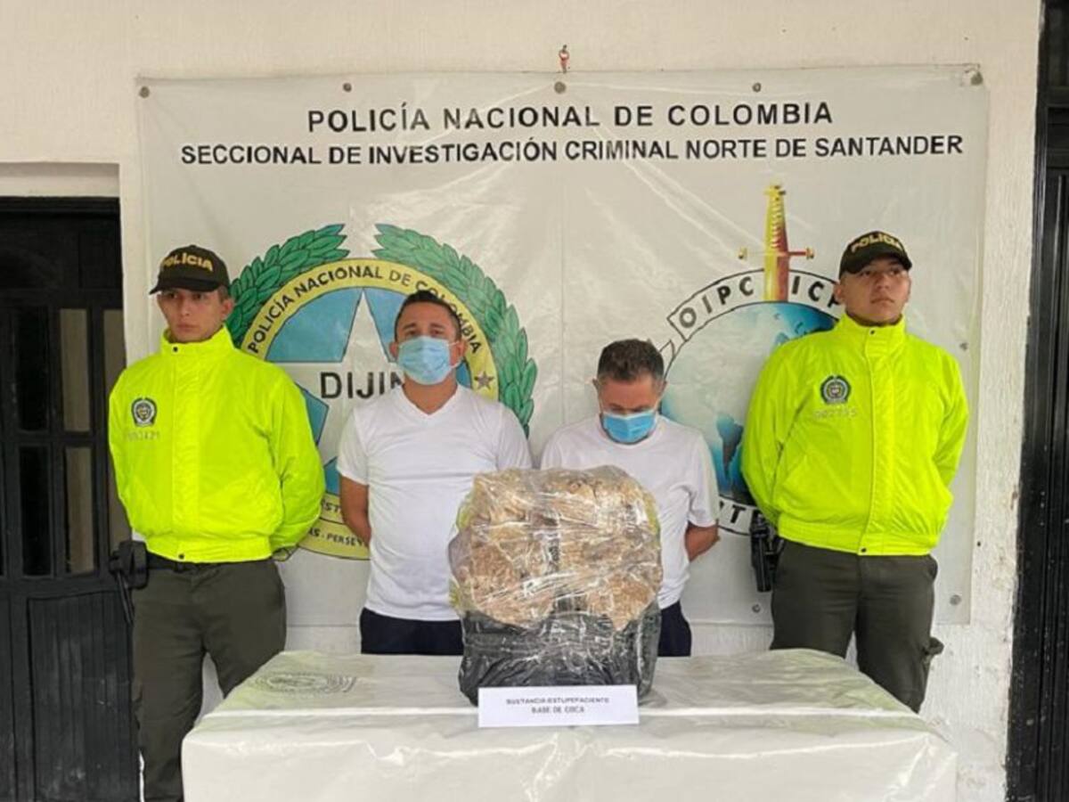 Dos conductores de autobús capturados por transportar estupefacientes