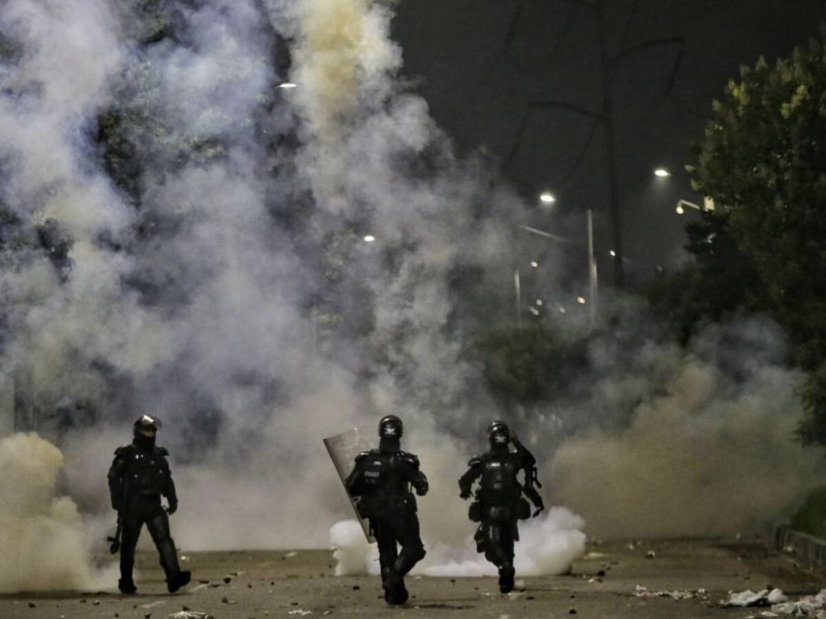 Fiscalía reconoce 14 muertes en protestas con policías implicados