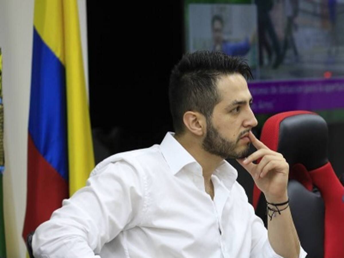 El Concejo aprueba la salida dl secretario privado de la alcaldía de Medellín