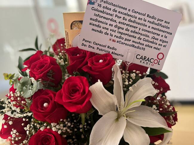 Este reconocimiento nos inspira a seguir adelante con el mismo compromiso y dedicación que nos ha caracterizado a lo largo de los años.