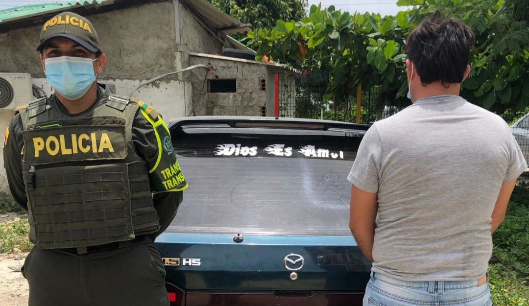 La Policía capturó al conductor por el delito de receptación cuando se movilizaba por La Cordialidad