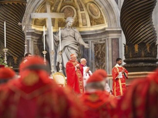 Cardenal Angelo Sodano pide la unidad en la Iglesia