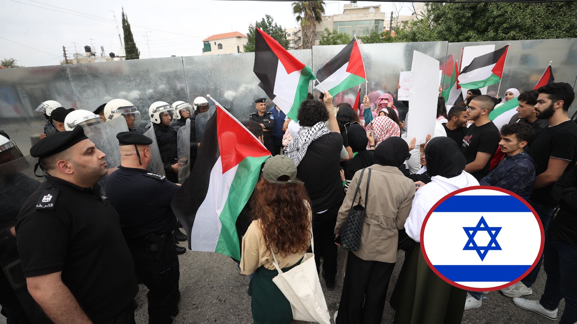 Estudiantes de la Universidad de Birzeit protestando por apoyo a Palestina. Foto:  Issam Rimawi/Anadolu via Getty Images.Israel. Foto: Getty Images.