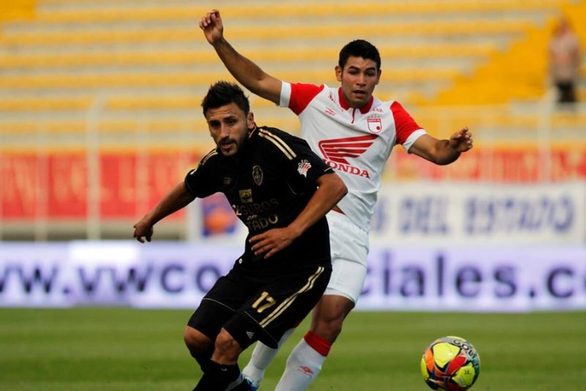 El nuevo equipo bogotano tuvo como rival al conjunto cardenal en su primer juego en Techo. Terminó perdiendo 1-2 ante un combinado mixto cardenal.