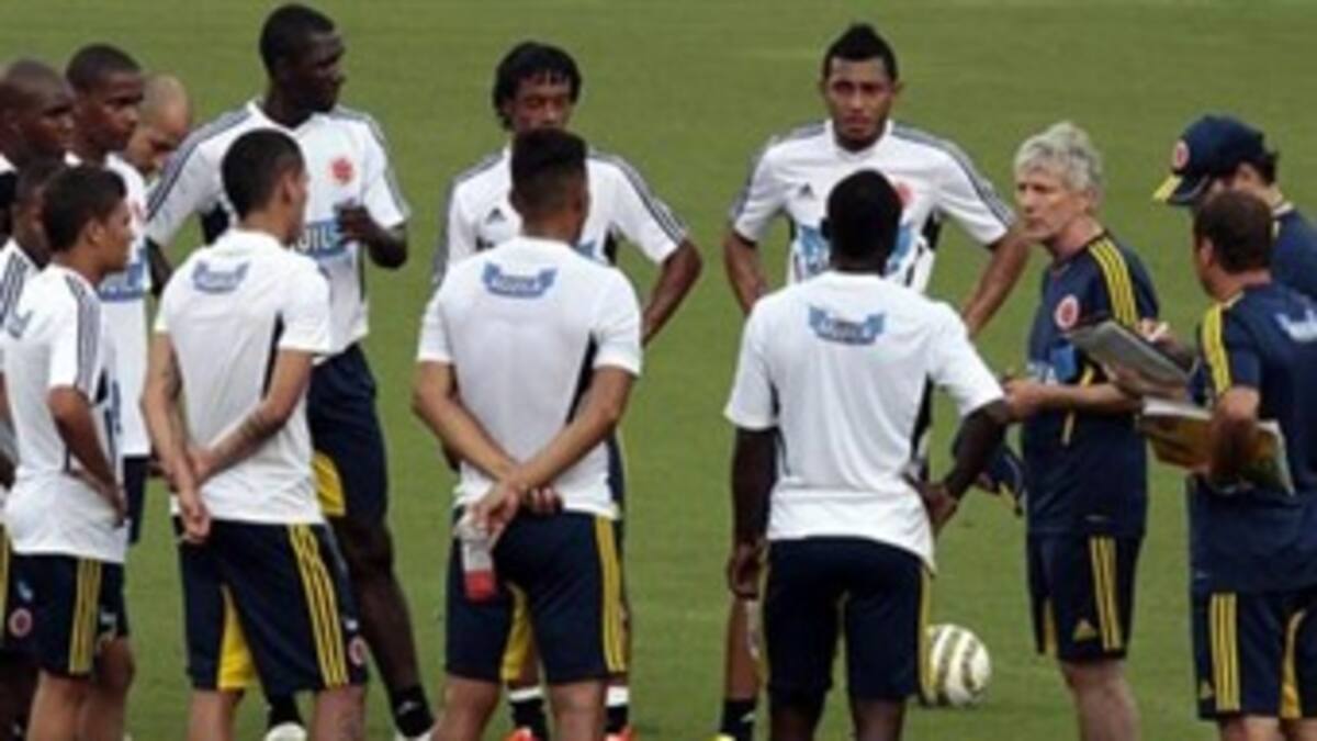 Pékerman resuelve los problemas de izquierda en Montevideo