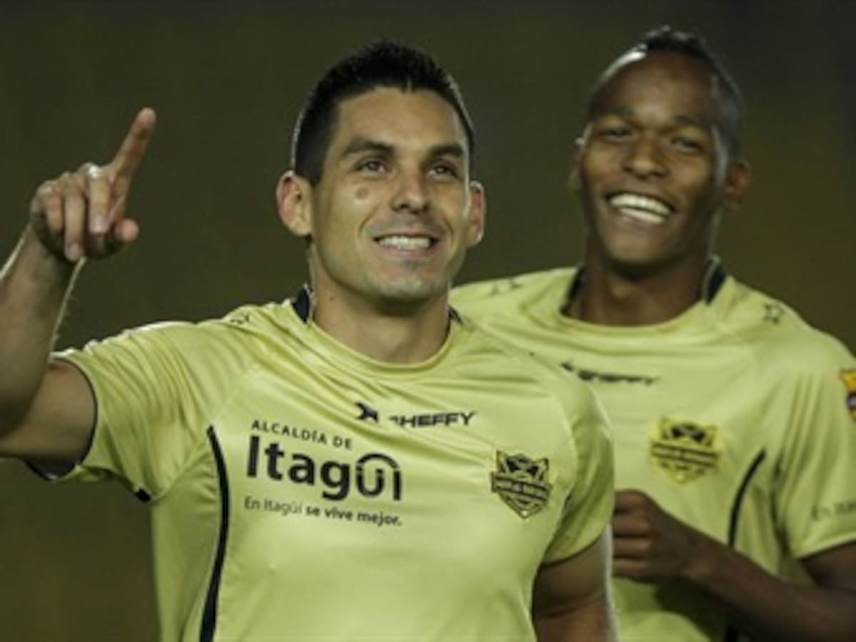 Itagüí golea 4-0 a un débil Junior en el arranque de la décima fecha