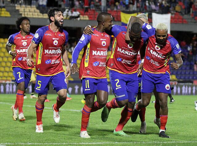 Los jugadores del Pasto celebran uno de sus goles ante Águilas Doradas / Colprensa