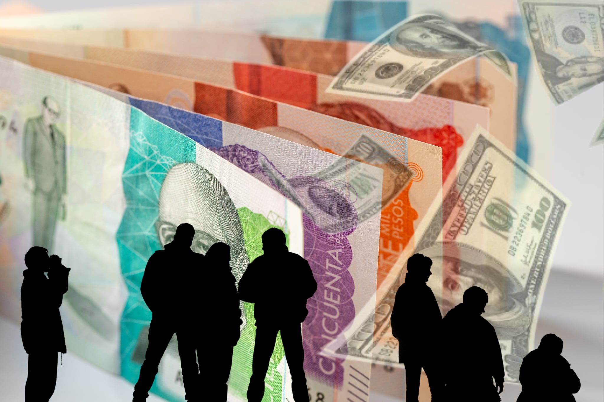 Imagen de los billetes colombianos tomada de Getty Imagenes (Autor: Andrzej Rostek) // Imagen de las personas tomada de Getty imagenes (Autor: Arctic-Images) // Imagen de los dólares  tomada de Getty Imagenes (Autor: Kativ)