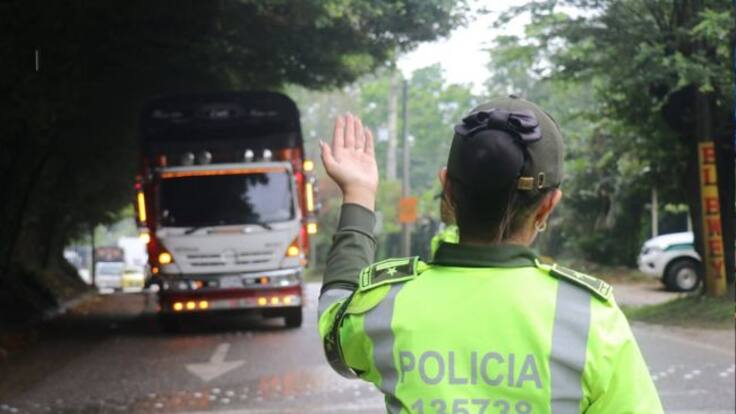Comandante del Departamento de Policía Santander, el coronel Néstor Arévalo Montenegro
