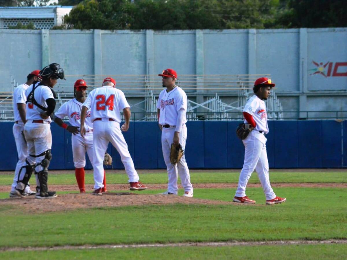 Alcaldía de Cartagena no responde por falta de condiciones en estadio de béisbol Abel leal