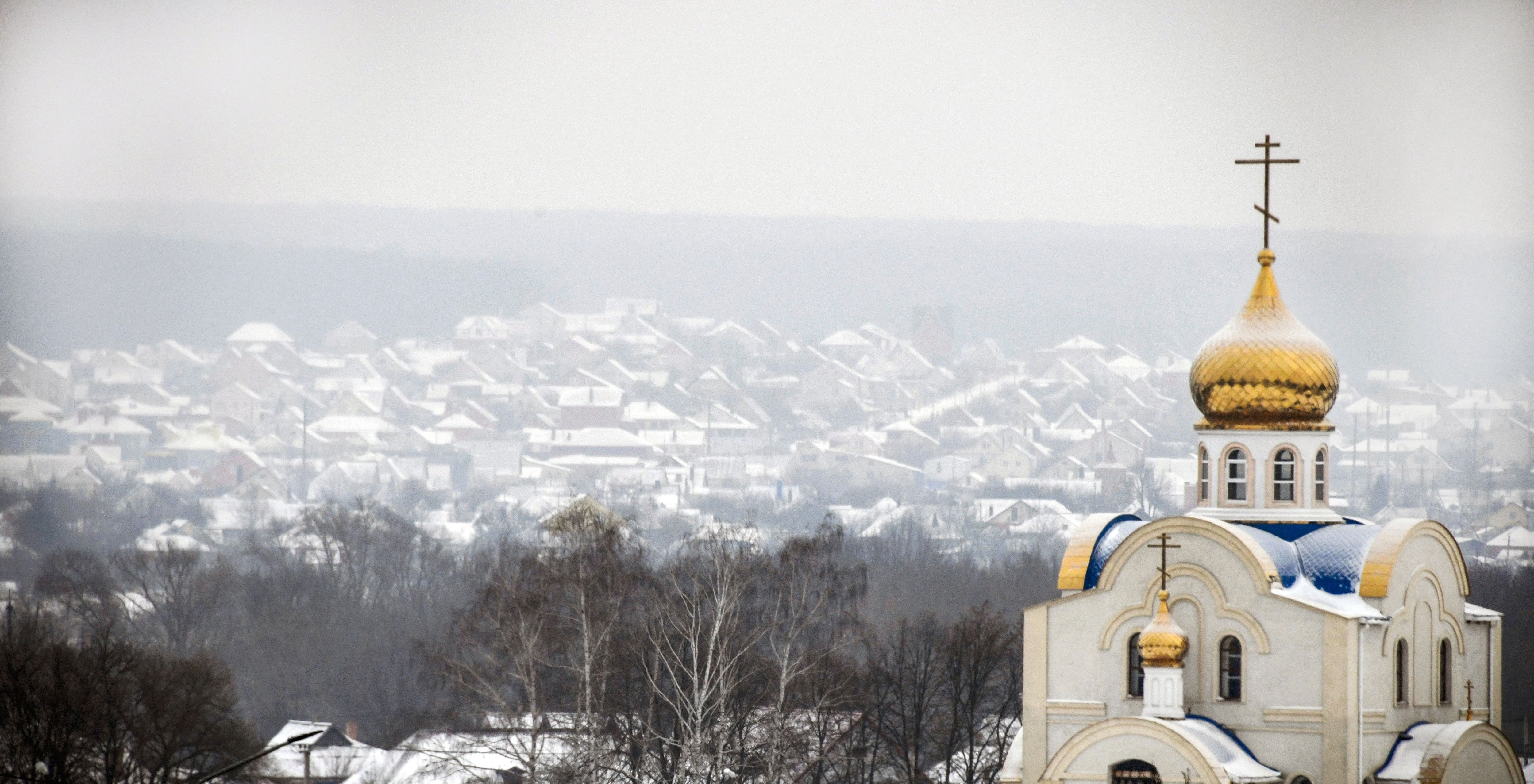 A church is seen in the village of Shebekino outside Belgorod, a few kilometres from Ukrainian border, on January 27, 2022. - The border with Ukraine, the scene of a major geopolitical crisis, is just a stone's throw away, but the Russians see no war on the horizon. In fact, far from the tense diplomatic exchanges between Moscow and Washington, which blame each other for the tensions around Ukraine, this border region seems to be asleep. (Photo by Alexander NEMENOV / AFP) (Photo by ALEXANDER NEMENOV/AFP via Getty Images)
