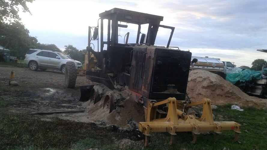 Maquinaria incinerada. Foto: Cámara Colombiana de Infraestructura