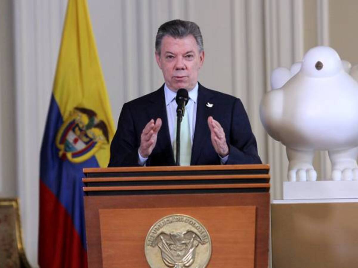 Santos le pide a las Farc que “dejen de quejarse” y reconozcan avances de la implementación