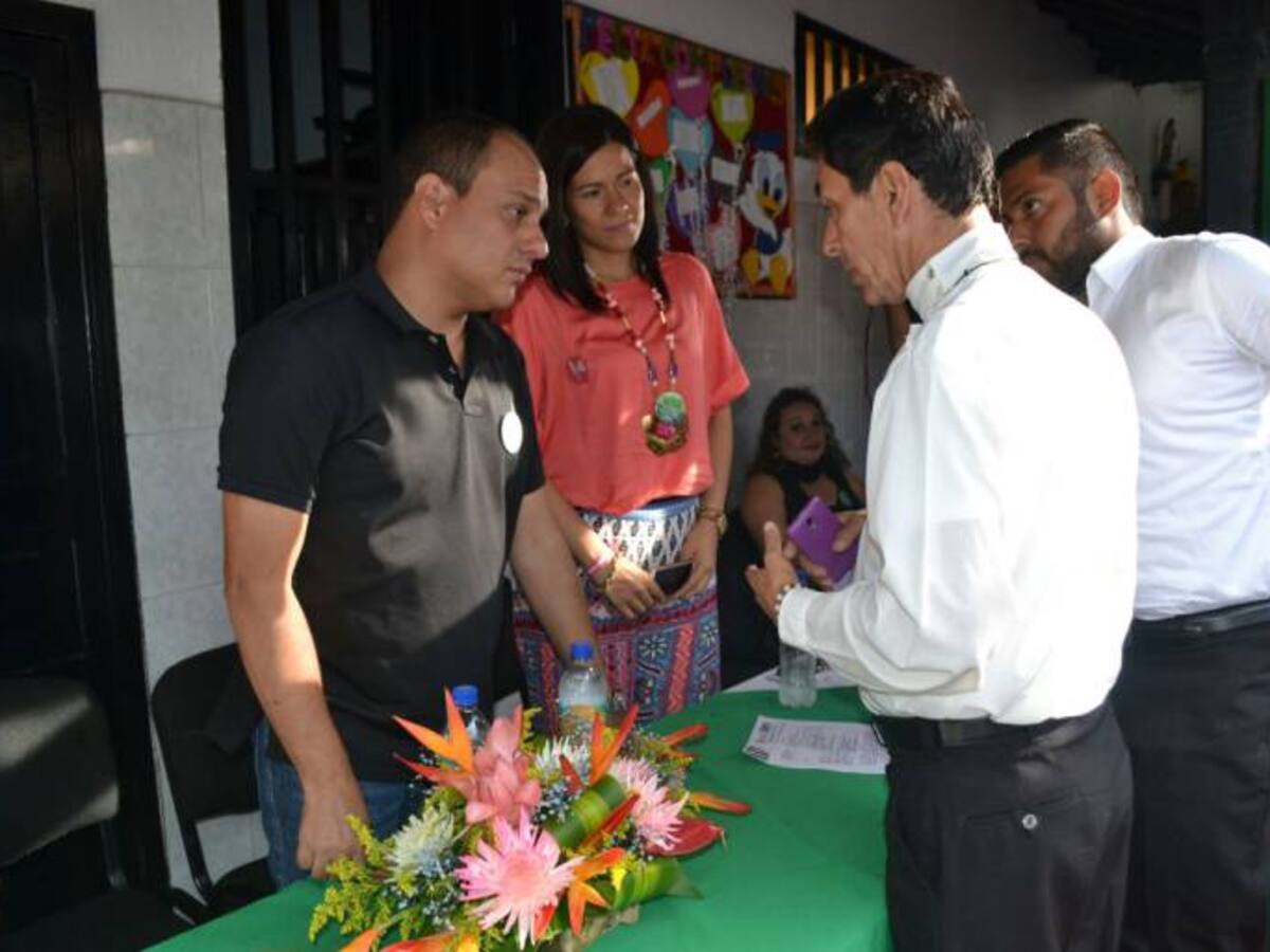 Alcalde de Girón critica a Cdmb y Área por olores penetrantes