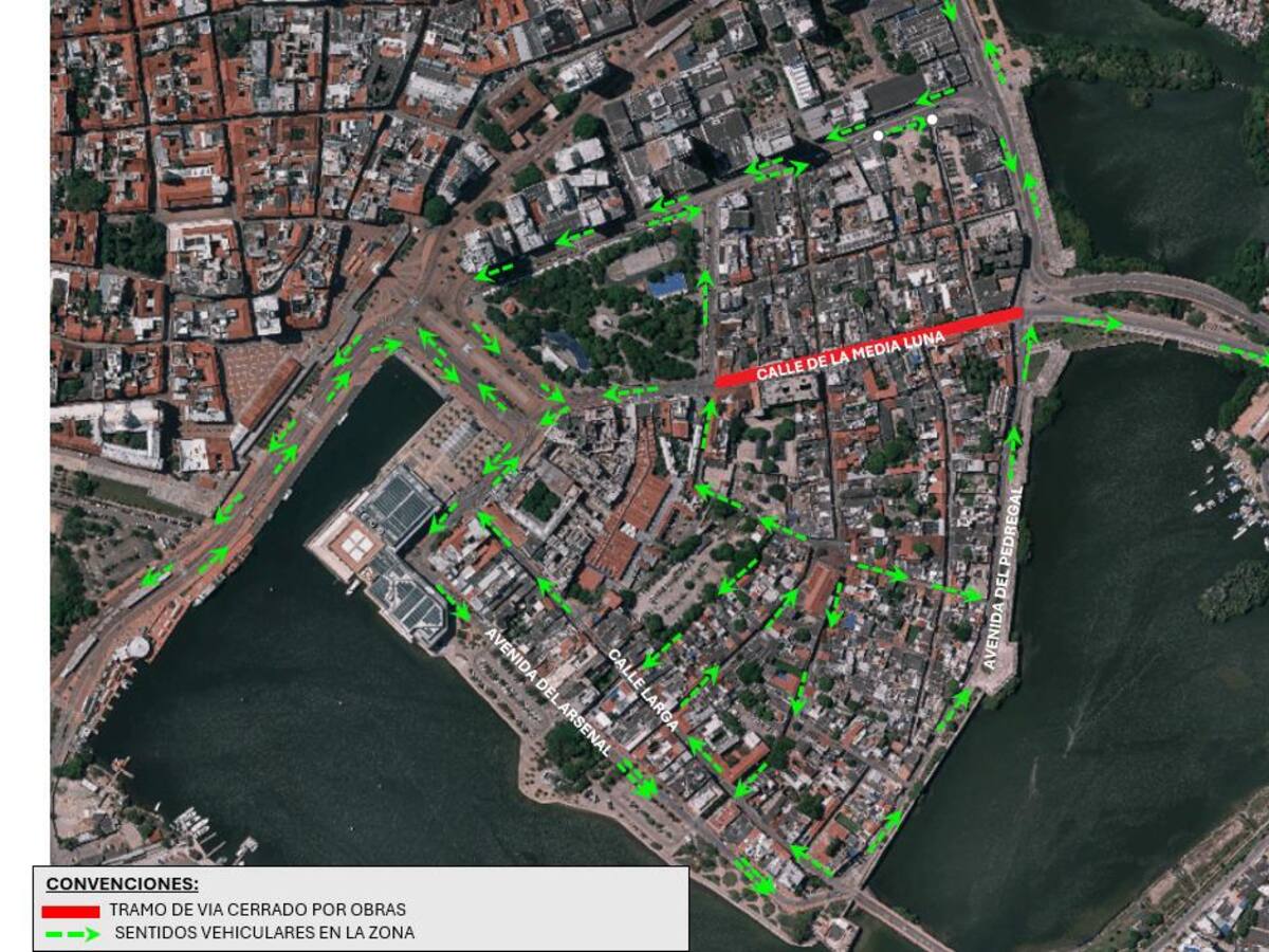 Cierre temporal de la calle Media Luna, en el centro de Cartagena, por obras de rehabilitación vial