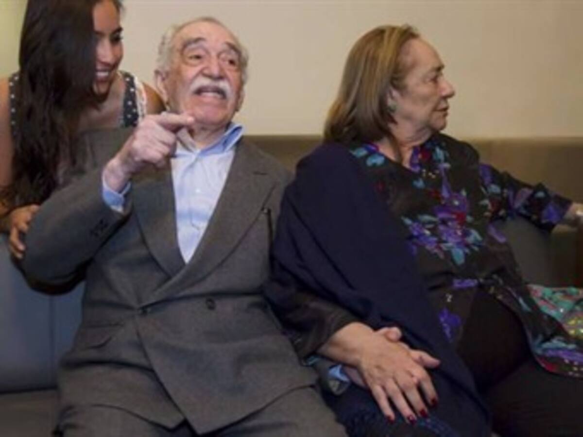 García Márquez, muy animado, asiste a inauguración de local en México