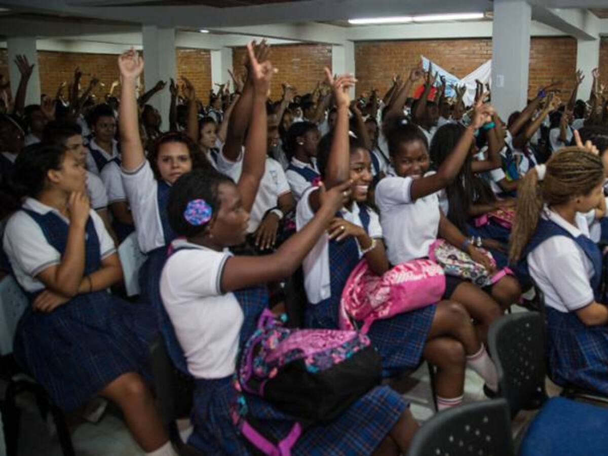 Arranca proyecto de inversión para la educación en el posconflicto