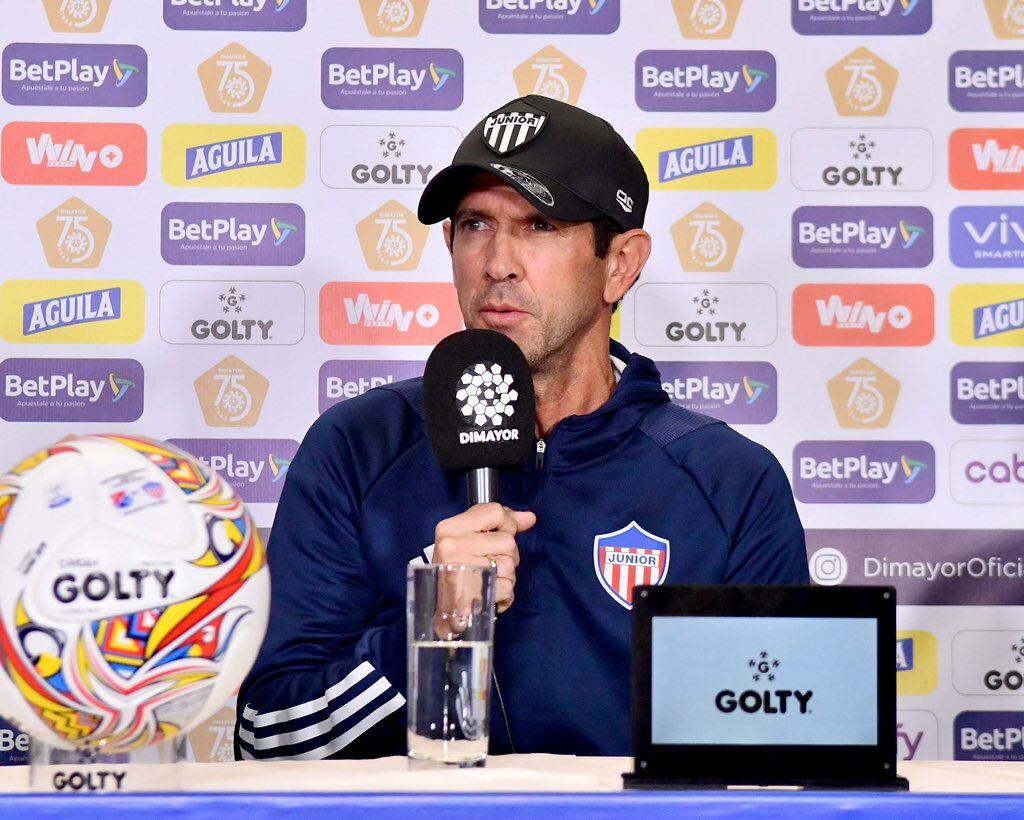 Arturo Reyes en la conferencia de prensa previa a la final / Dimayor