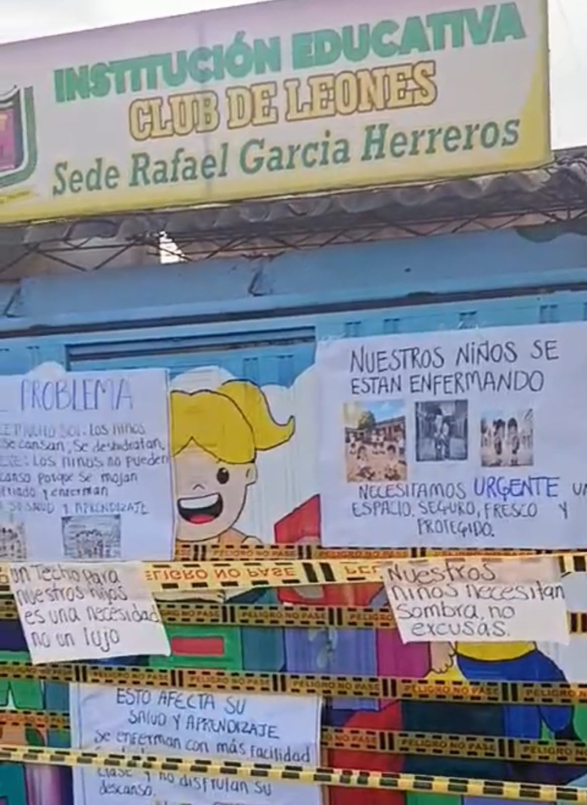 Padres protestan por abandono de sede educativa en Cúcuta. / Foto: Cortesía.