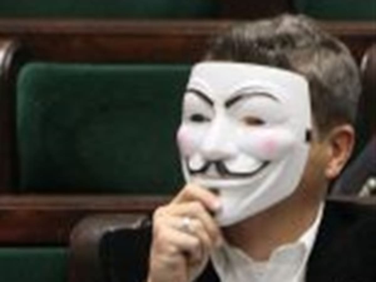 España firma tratado ACTA