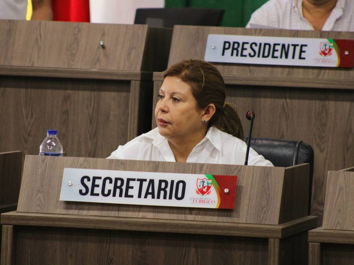 Alcaldesa de Turbaco lideró primer consejo de gobierno con todo su gabinete