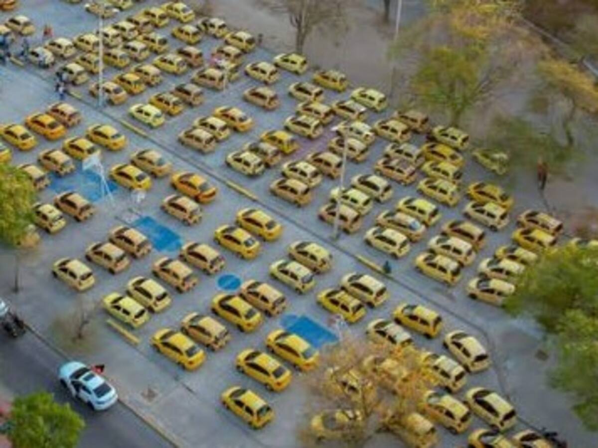 Taxistas en Santa Marta serán vigilados y calificados a través de la app ‘Buen Taxi’