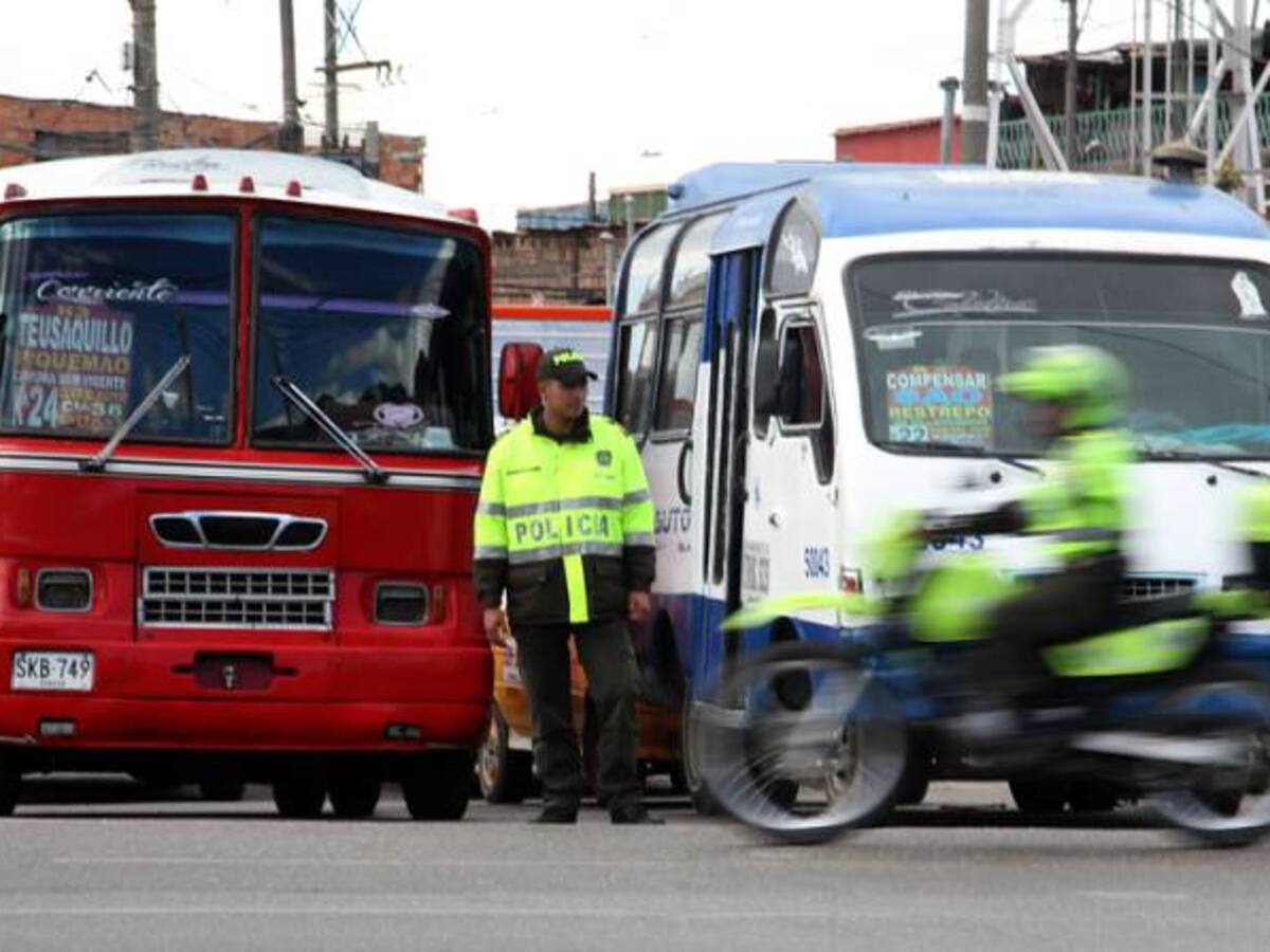 Alcaldía de Bogotá prepara aumento en pasajes de los buses tradicionales