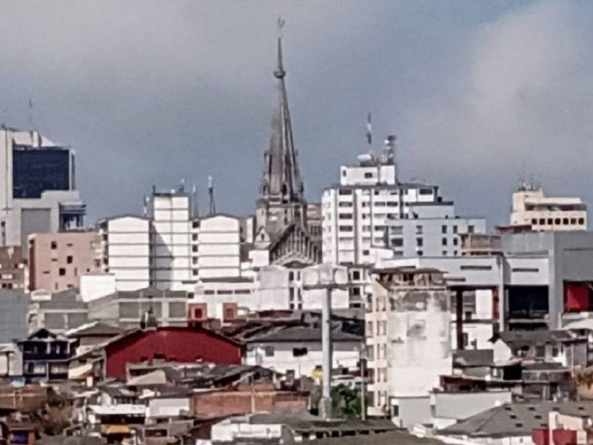 IDEAS MÁS dice que es una empresa constituida legalmente como exige la ley