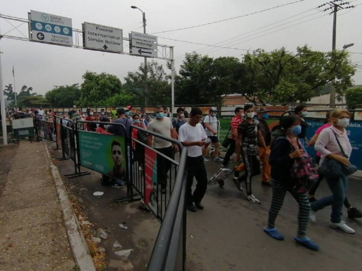 Colombia endureció exigencia de pico y cédula en puentes internacionales