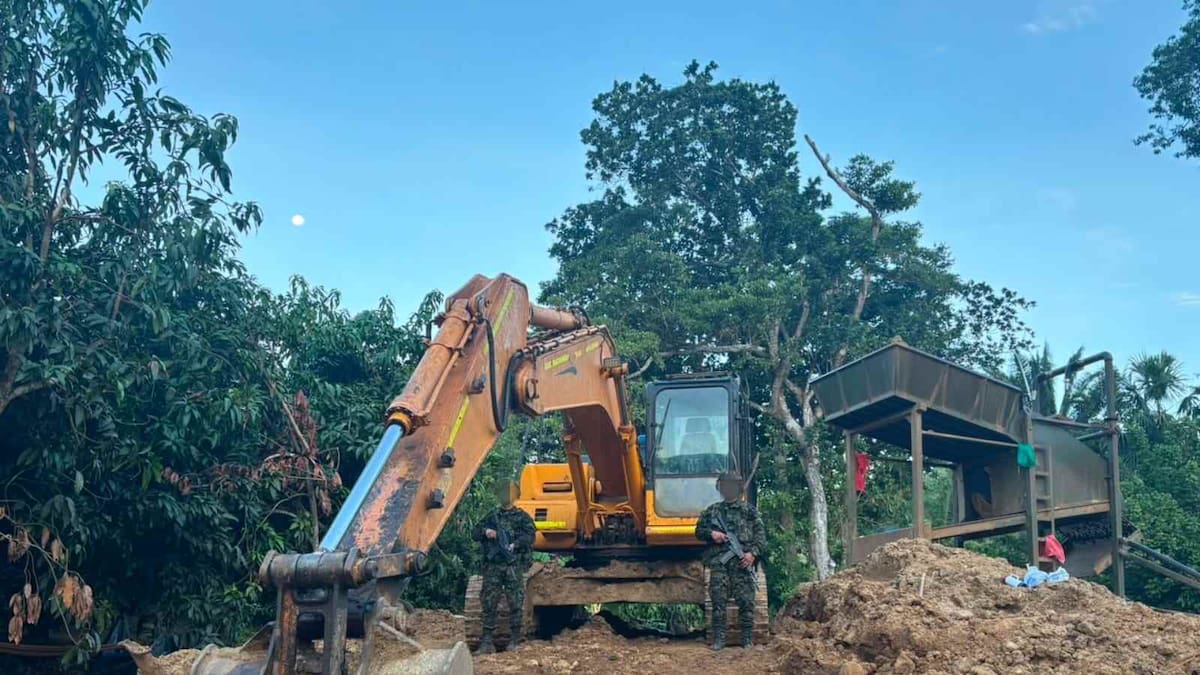 Desmantelan mina ilegal en la Sierra Nevada que producía oro y movía más de $2.700 millones al mes