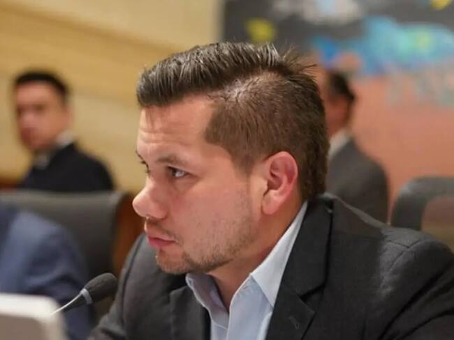 “Defenderé mi honorabilidad”: Andrés Calle rinde indagatoria en la Corte Suprema