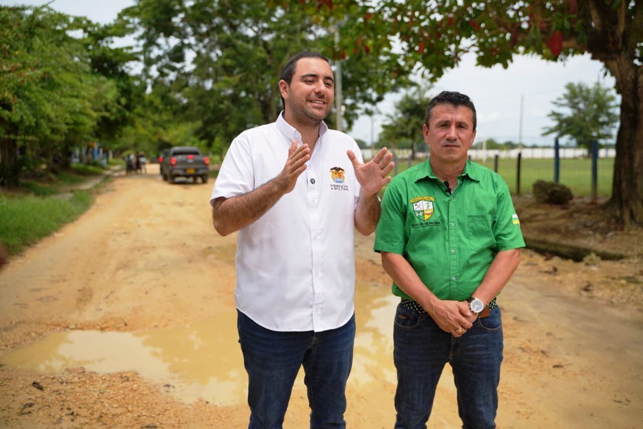 Firmaron acta de inicio de la nueva vía Arjona - Mamonal