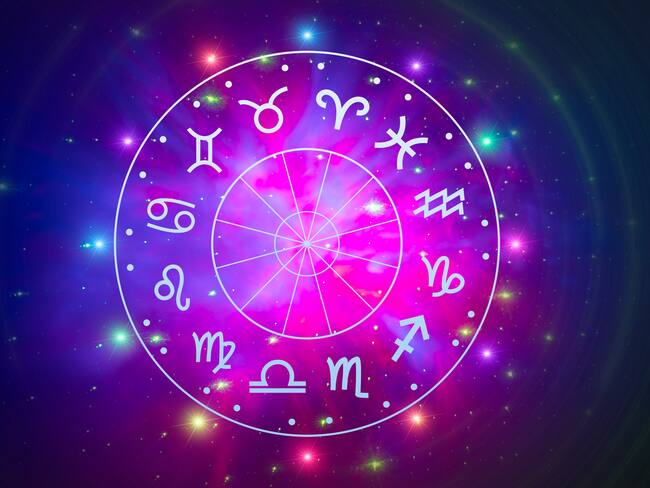 Signos del zodíaco dentro del círculo del horóscopo / Foto: GettyImages