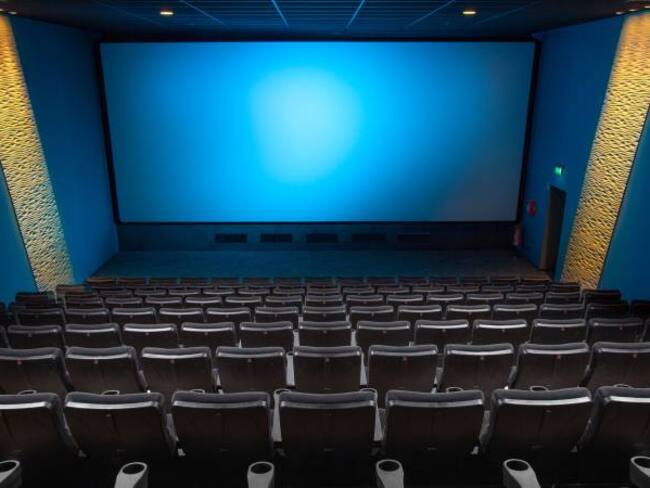 Arabia Saudí tendrá cines en 2018 tras décadas vetados