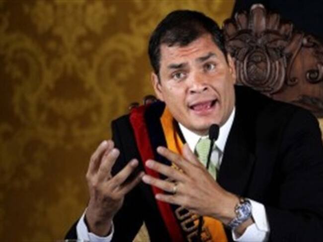 Correa no permitió a uno de sus funcionarios dar una entrevista a una emisora privada