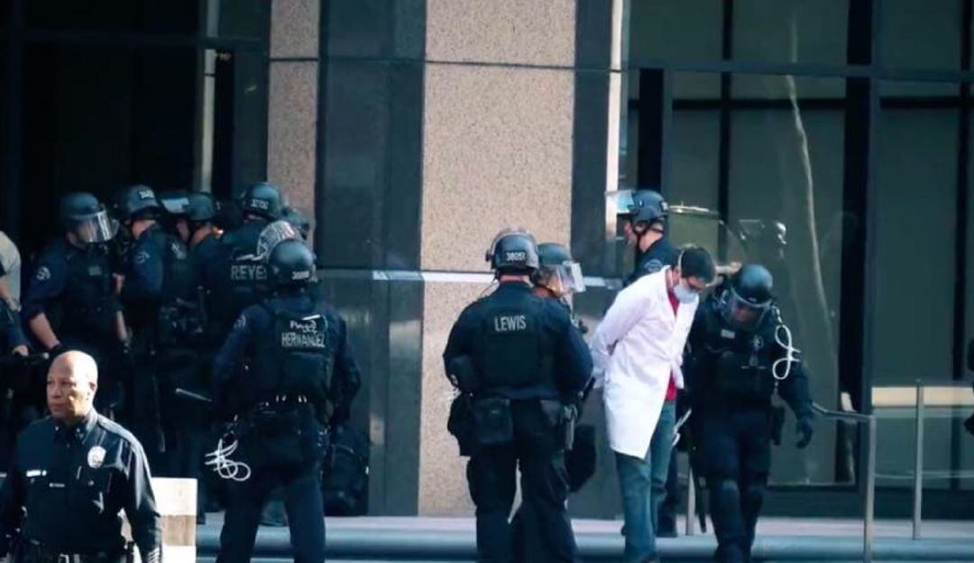 “Nos dirigimos a una catástrofe”: Científico arrestado por alertar al mundo