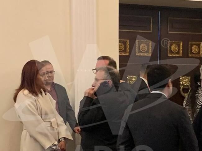 Embajador Roy Barreras, en campaña en el Senado para candidata a Dirección Administrativa