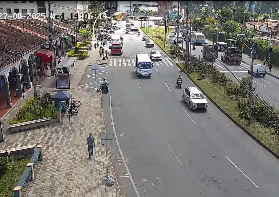 Agresión a gestor vial en Rionegro - foto tomada de un video de la alcaldía