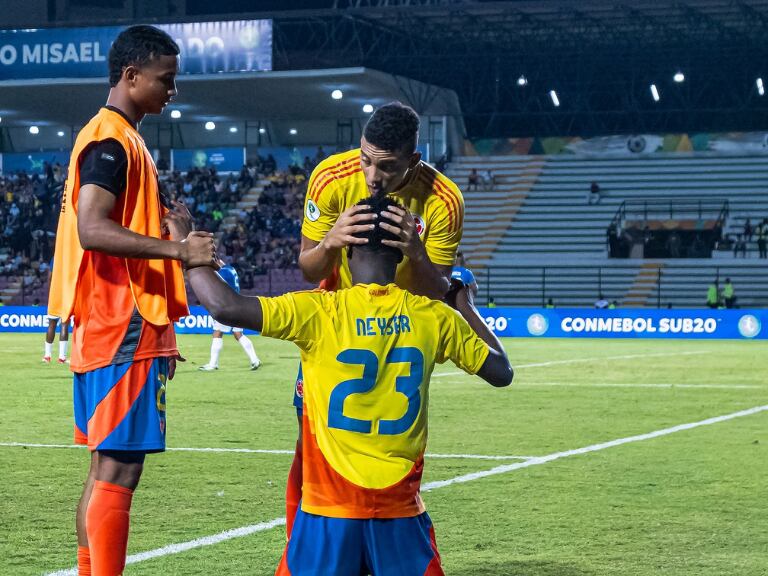Selección Colombia en el Sudamericano Sub 20 - Tomado de @FCFSeleccionCol