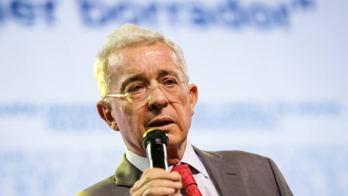 Expresidente Uribe dice que funcionarios de JEP tendrían “todo listo” contra él